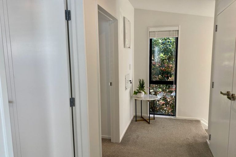 Photo of property in 2/20 Eban Avenue, Hillcrest, Auckland, 0627