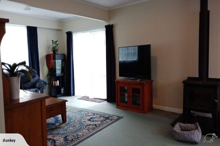 Photo of property in 39 Daniell Street, Featherston, 5710