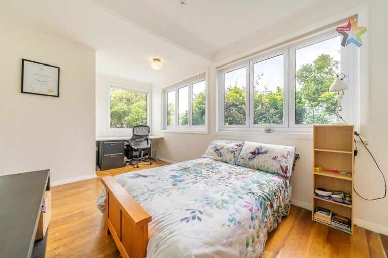 Photo of property in 12 Titiro Moana Road, Korokoro, Lower Hutt, 5012