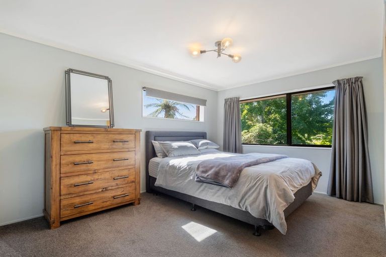 Photo of property in 49 Grand Vue Road, Kawaha Point, Rotorua, 3010