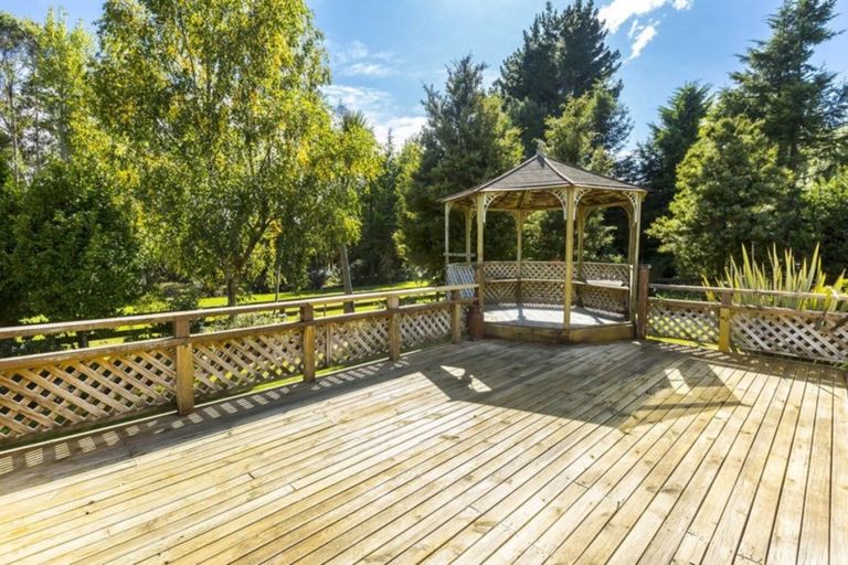Photo of property in 196 Katherine Mansfield Drive, Whitemans Valley, Upper Hutt, 5371