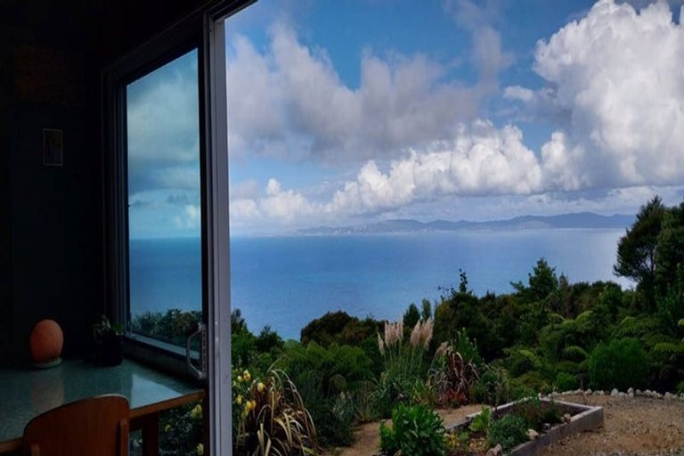 Photo of property in 525a Tuateawa Road, Tuateawa, Coromandel, 3583