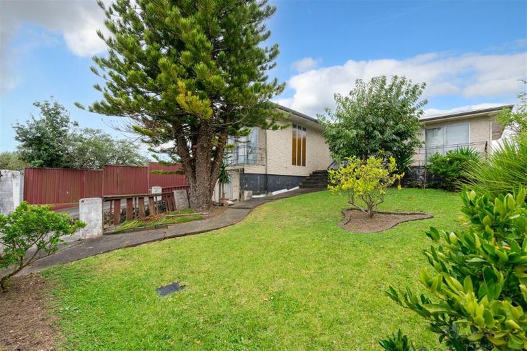 Photo of property in 38 Awatere Street, Clover Park, Auckland, 2023