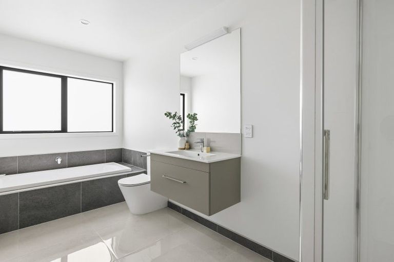 Photo of property in 10 Bob Carter Place, Welcome Bay, Tauranga, 3175