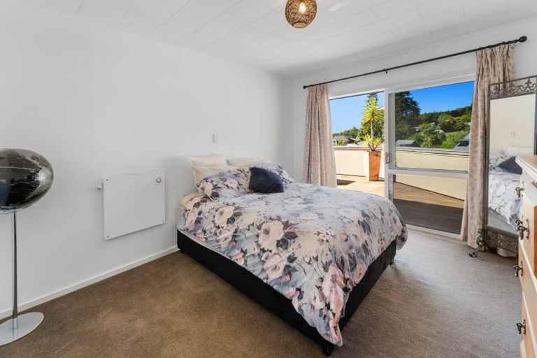 Photo of property in 8 The Cliffs, Britannia Heights, Nelson, 7010