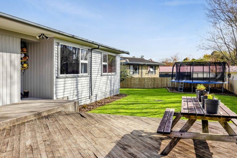 Photo of property in 10 Karaka Street, Inglewood, 4330