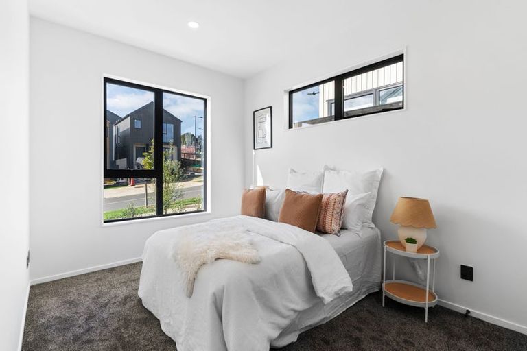 Photo of property in 42 Taukahiwi Road, Pukekohe, 2120