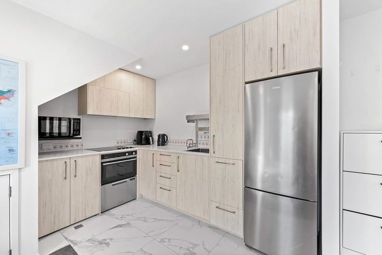 Photo of property in 2c Avon Street, Waterloo, Lower Hutt, 5011