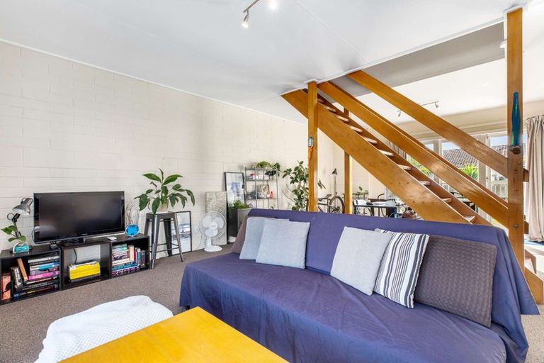 Photo of property in 49 Hamilton Drive, Waiuku, 2123