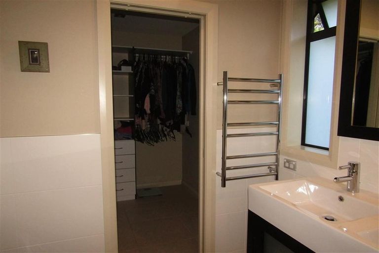 Photo of property in 136 Upper Harbour Drive, Greenhithe, Auckland, 0632