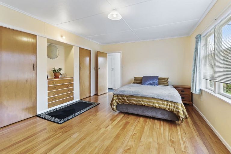 Photo of property in 15 The Avenue, Otaki Beach, Otaki, 5512