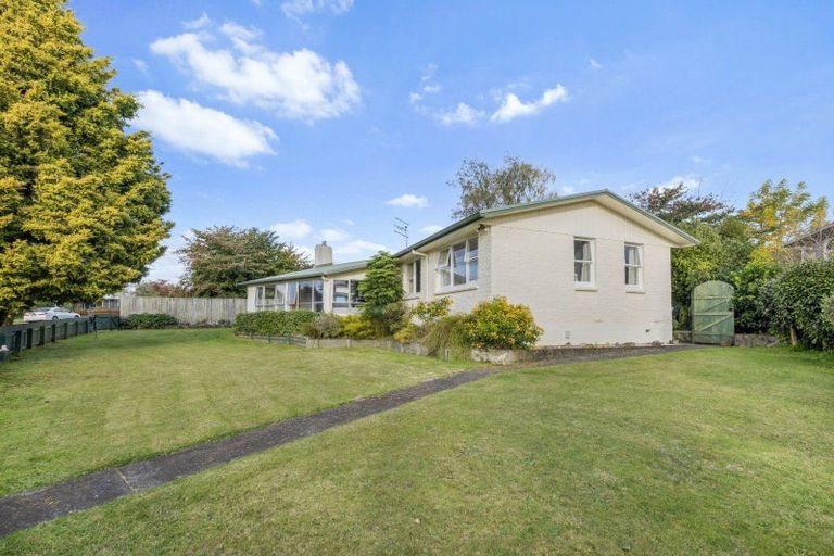 Photo of property in 25 Alastair Avenue, Owhata, Rotorua, 3010