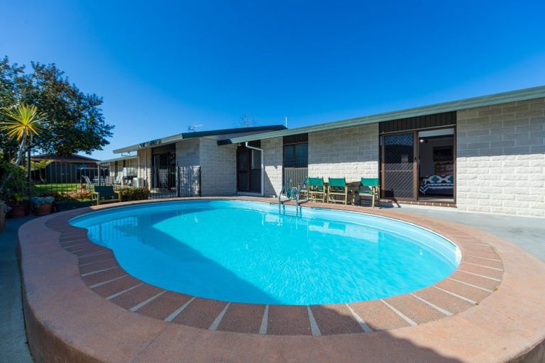 Photo of property in 12b Avondale Road, Taradale, Napier, 4112