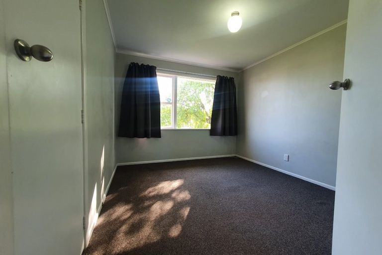 Photo of property in 24 Ronald Place, Manurewa, Auckland, 2102