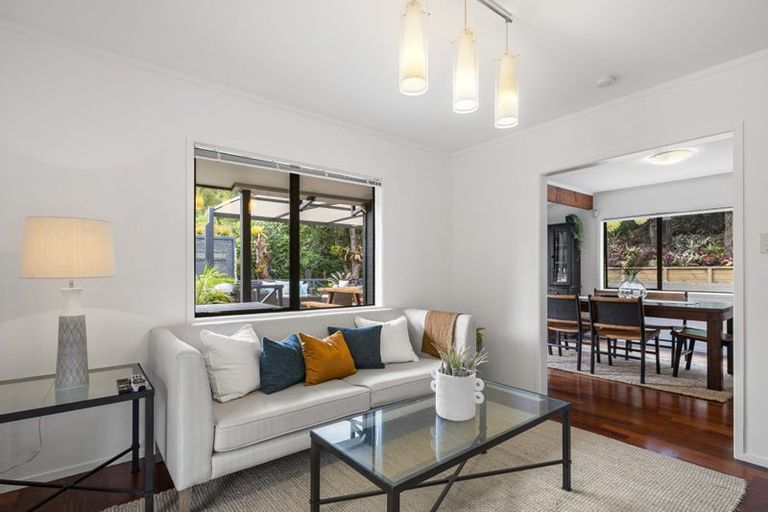 Photo of property in 109 Takahe Road, Titirangi, Auckland, 0604