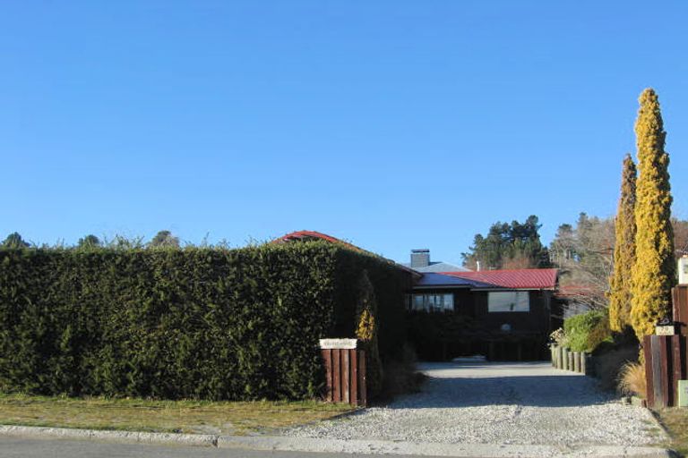 Photo of property in 70 Upton Street, Wanaka, 9305