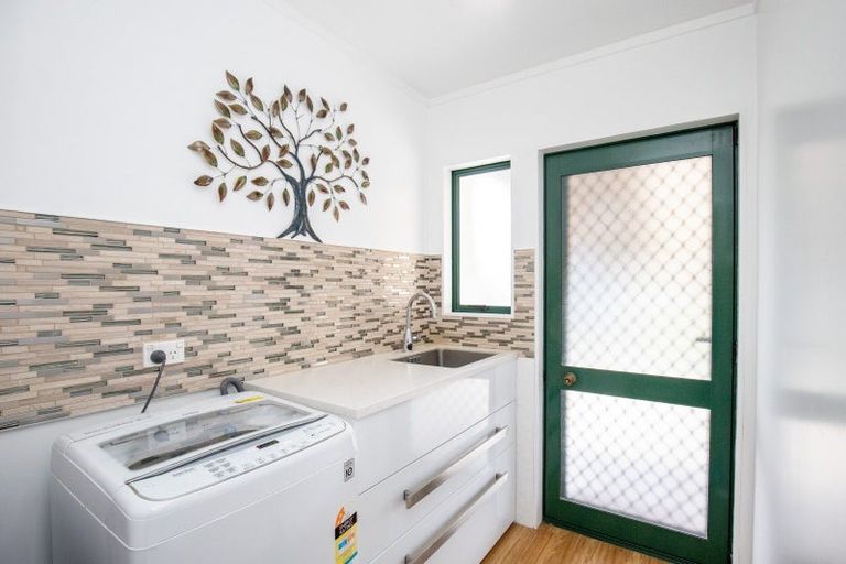 Photo of property in 7 Madgwick Place, Ngatea, 3503