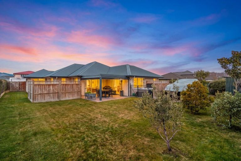 Photo of property in 1 Eliza Place, Aidanfield, Christchurch, 8025