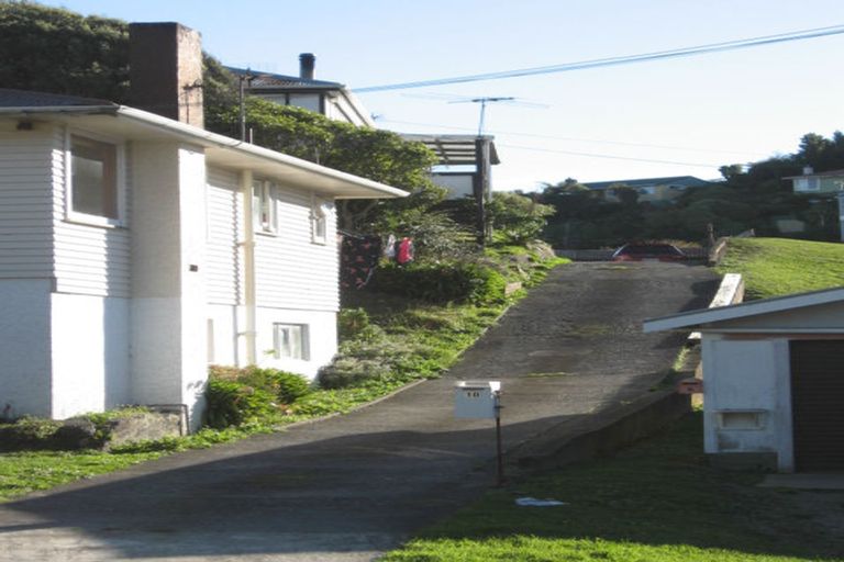 Photo of property in 10 Black Rock Road, Newlands, Wellington, 6037