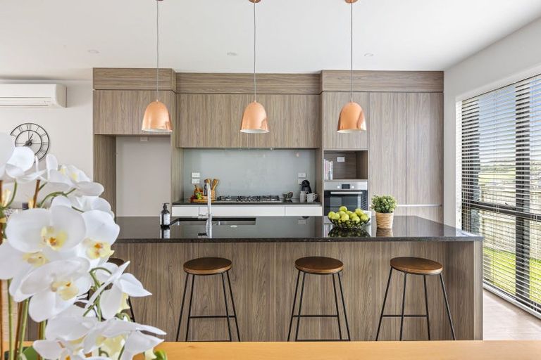 Photo of property in 20 Kiwa Crescent, Gulf Harbour, Whangaparaoa, 0930