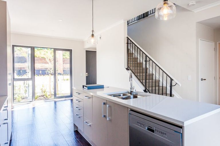 Photo of property in 35 Tahuhu Road, Mount Wellington, Auckland, 1062