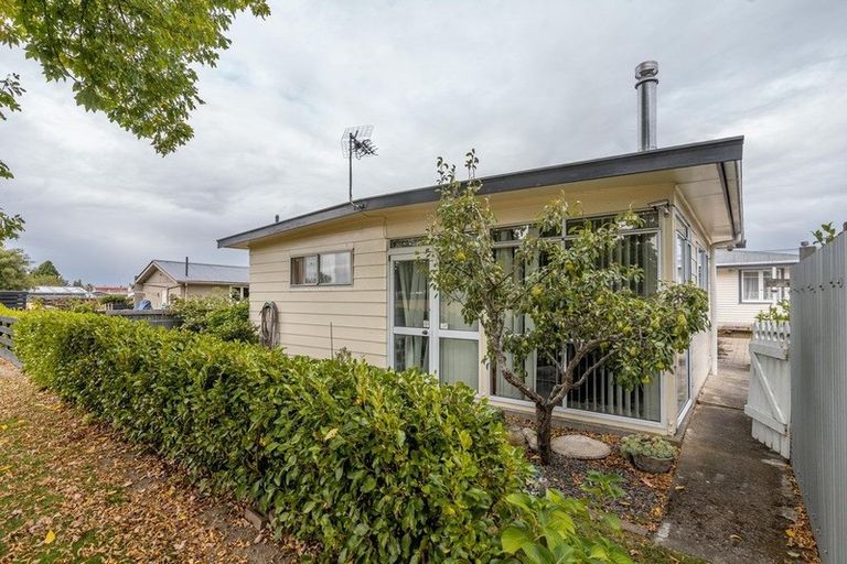Photo of property in 16 Fergusson Street, Solway, Masterton, 5810