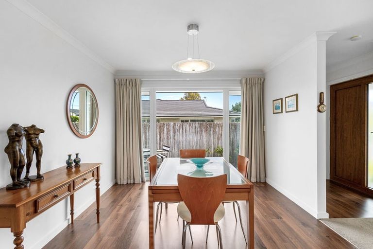 Photo of property in 20a Strowan Road, Strowan, Christchurch, 8052