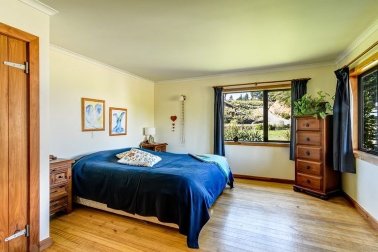 Photo of property in 7 Neudorf Road, Upper Moutere, 7175