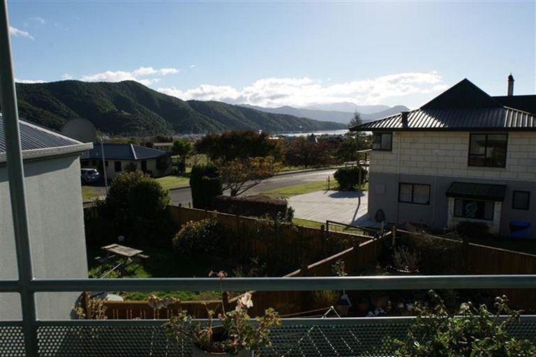 Photo of property in 1 Matai Place, Waikawa, Picton, 7220