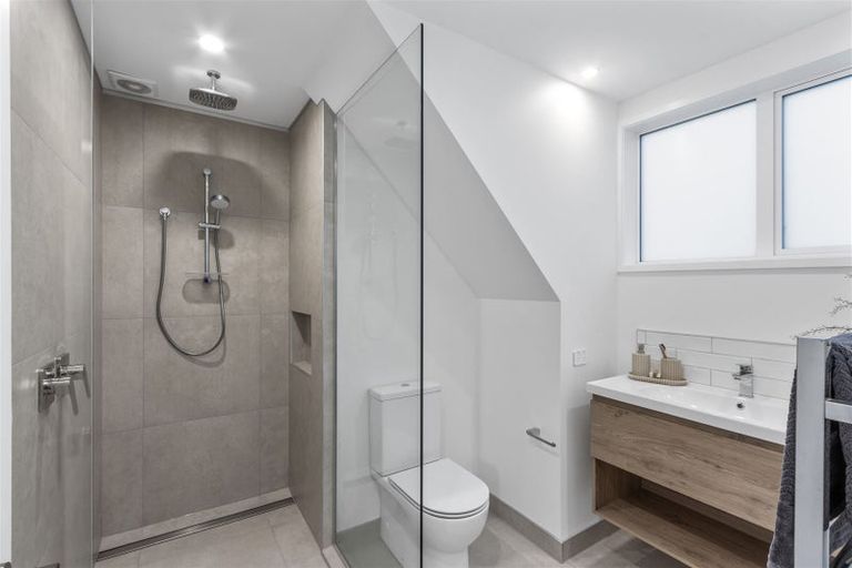 Photo of property in 39 Croziers Road, St Albans, Christchurch, 8052