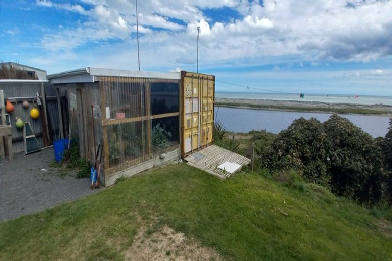 Photo of property in 41 Bluecliffs Beach Road, Papatotara, Tuatapere, 9691