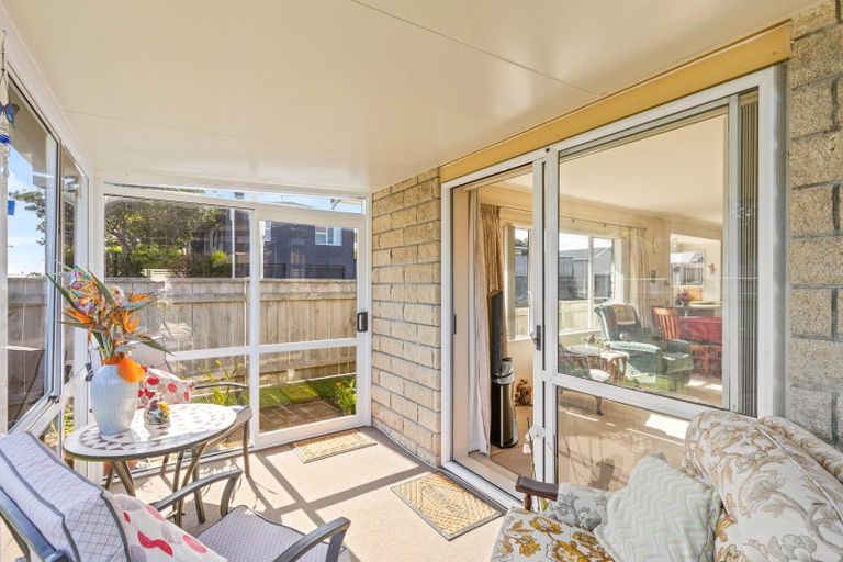 Photo of property in 20 Stoke Street, Westown, New Plymouth, 4310