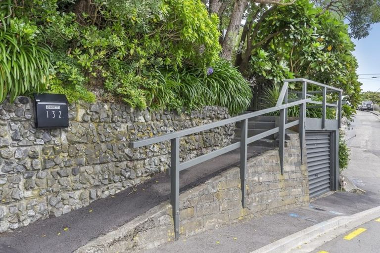 Photo of property in 132 Onslow Road, Khandallah, Wellington, 6035