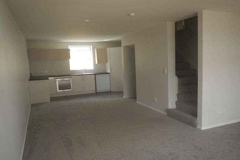 Photo of property in Pirie Street Townhouses, 32/35 Pirie Street, Mount Victoria, Wellington, 6011