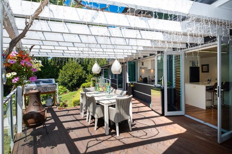 Photo of property in 17b Kopanga Road, Havelock North, 4130