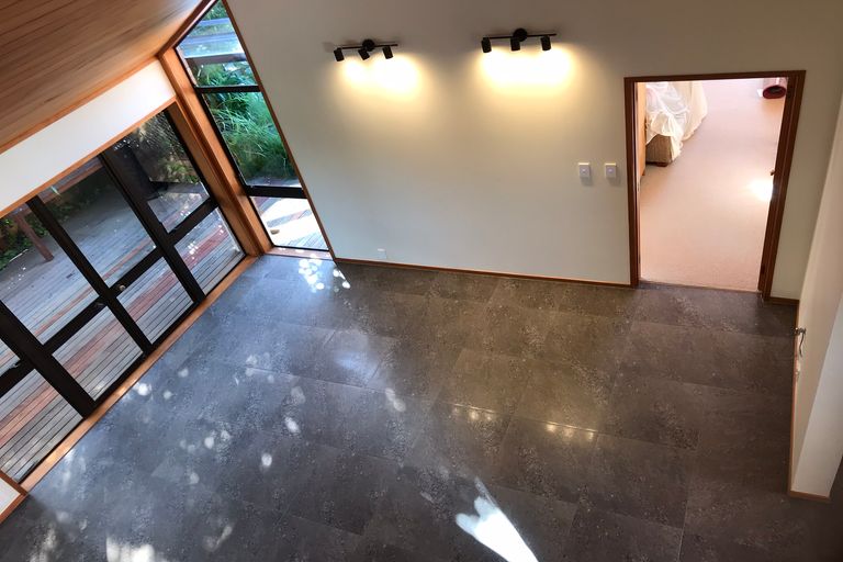 Photo of property in 84 Shakespeare Road, Milford, Auckland, 0620