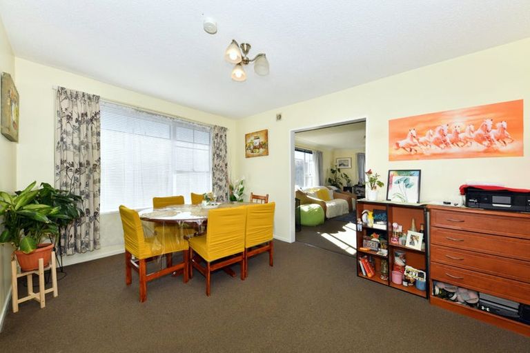 Photo of property in 2/23c Craven Street, Sockburn, Christchurch, 8042