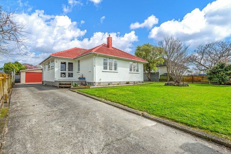 Photo of property in 4 Forth Terrace, Roslyn, Palmerston North, 4414