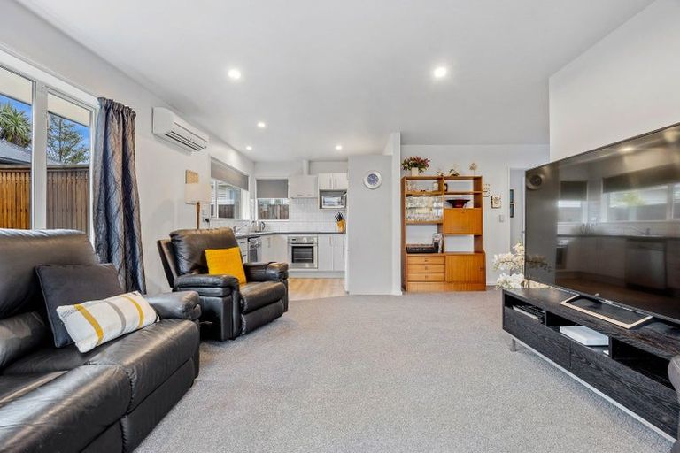 Photo of property in 7b Bentley Street, Russley, Christchurch, 8042