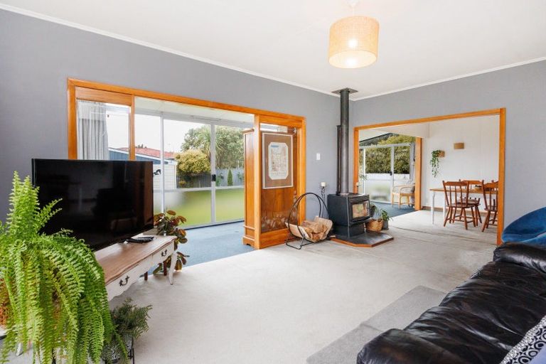 Photo of property in 10 Nairn Crescent, Awapuni, Palmerston North, 4412