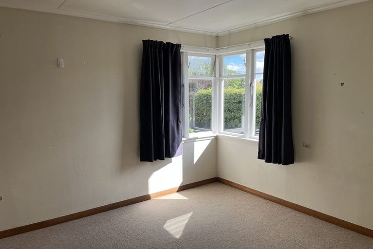 Photo of property in 15 Waterloo Crescent, Hokowhitu, Palmerston North, 4410