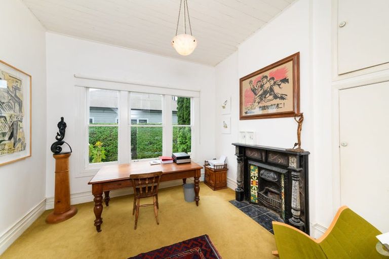 Photo of property in 124 Cook Street, West End, Palmerston North, 4410