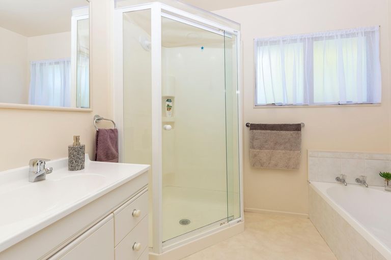 Photo of property in 18 Cooper Street, Pukekohe, 2120