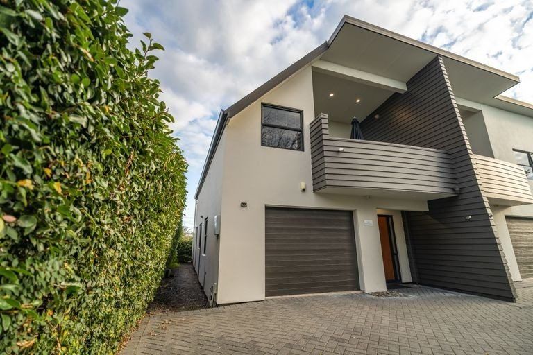 Photo of property in 4/19 Edgecumbe Street, Whitiora, Hamilton, 3200