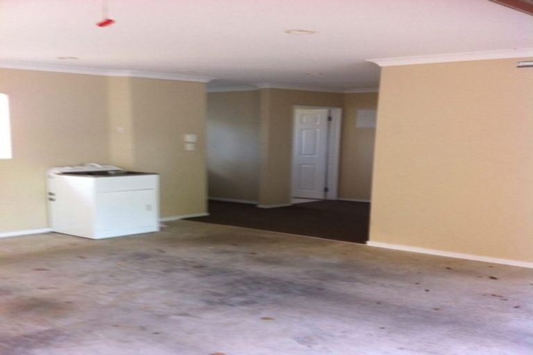 Photo of property in 63c Redoubt Road, Goodwood Heights, Auckland, 2105