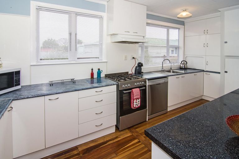 Photo of property in 62 Raglan Street, Lansdowne, Masterton, 5810