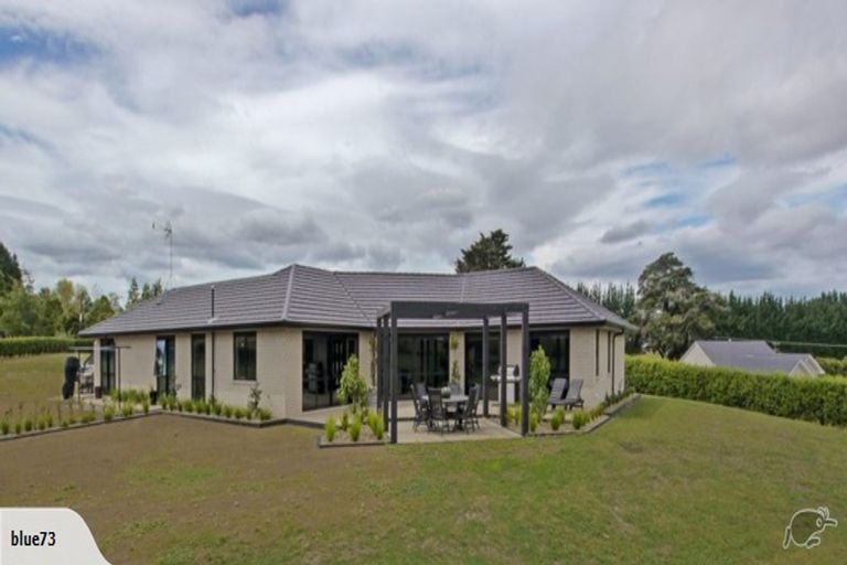 Photo of property in 24 Medhurst Road North, Bombay, 2675