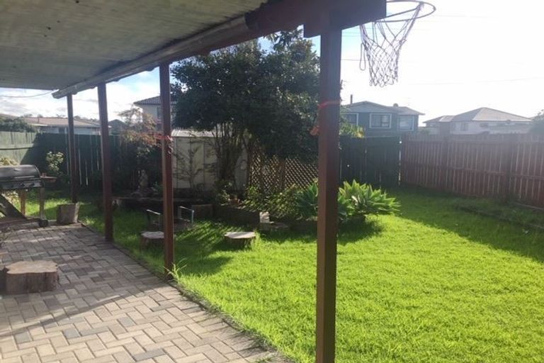 Photo of property in 1d Vanguard Road, Kelston, Auckland, 0602