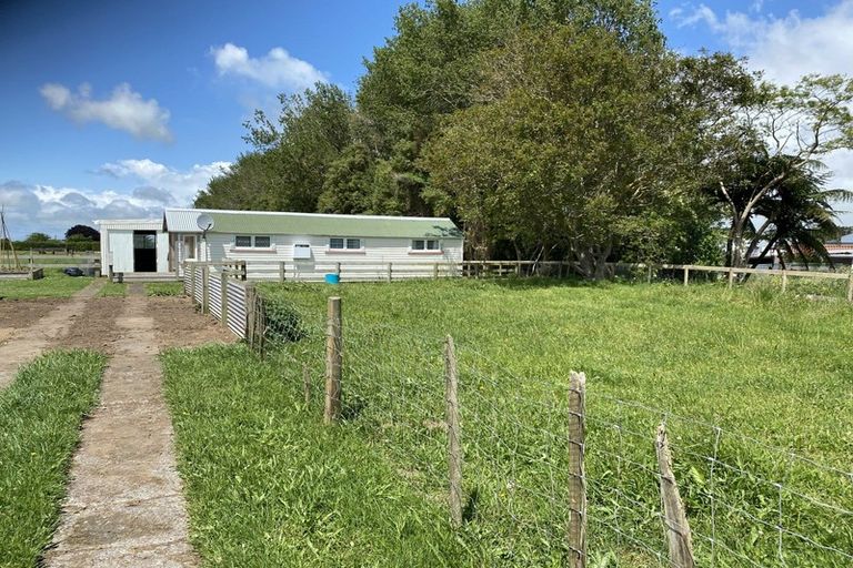 Photo of property in 27 Park Lane, Kaponga, Hawera, 4679