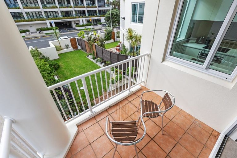 Photo of property in Beaumont Apartments, 7/12 Maunganui Road, Mount Maunganui, 3116